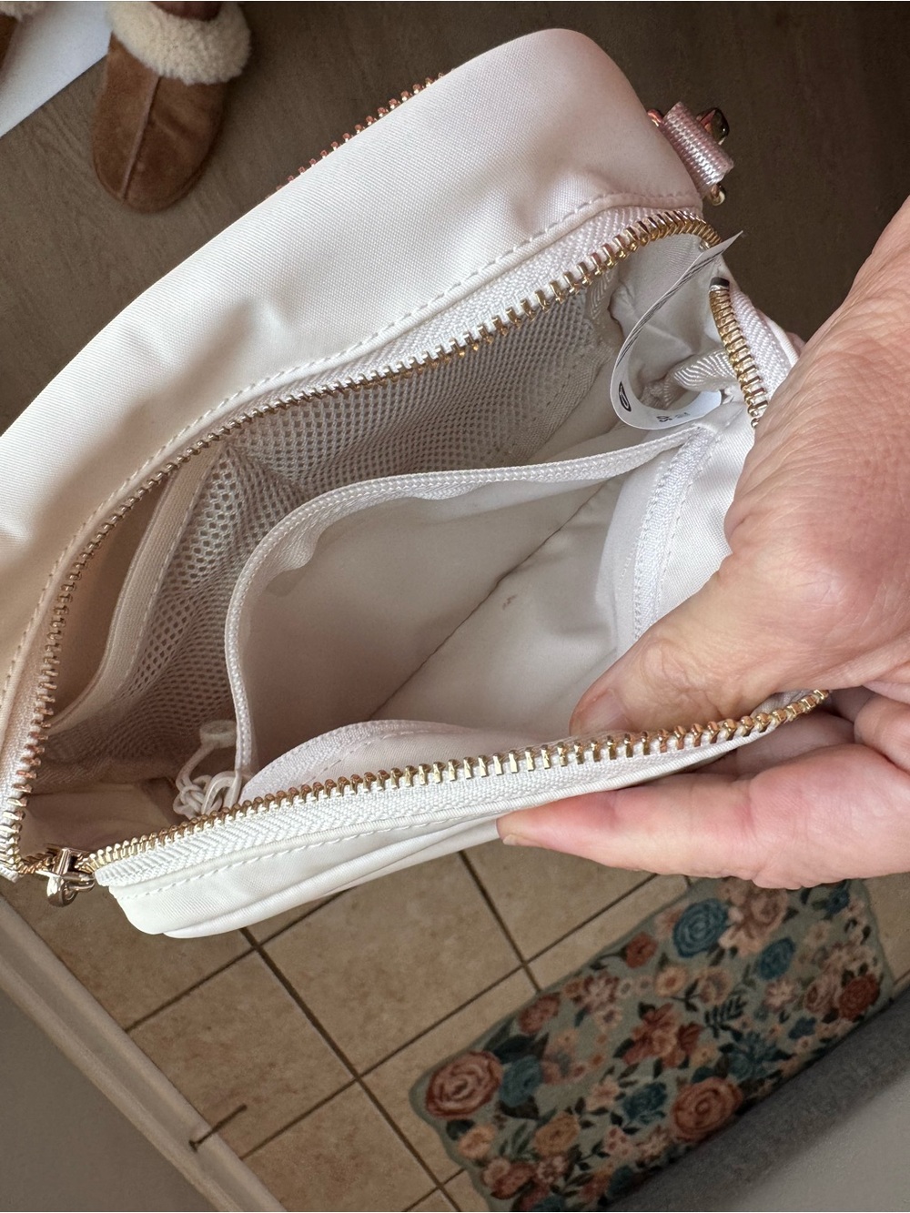 lululemon athletica Cream Compact Crossbody Bag NWOT - Picture 11 of 16